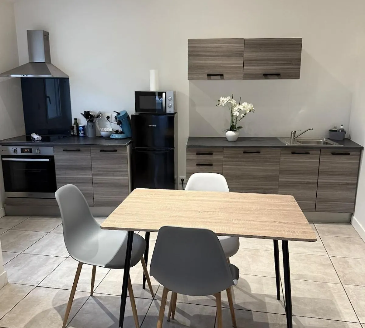 T2 Etage Lumineux A Leyment Apartment 0*,  France